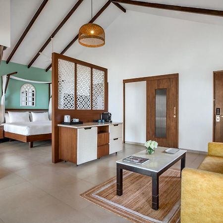 Mandrem Beach Resort, A Member Of Radisson Individuals Retreat Bagian luar foto