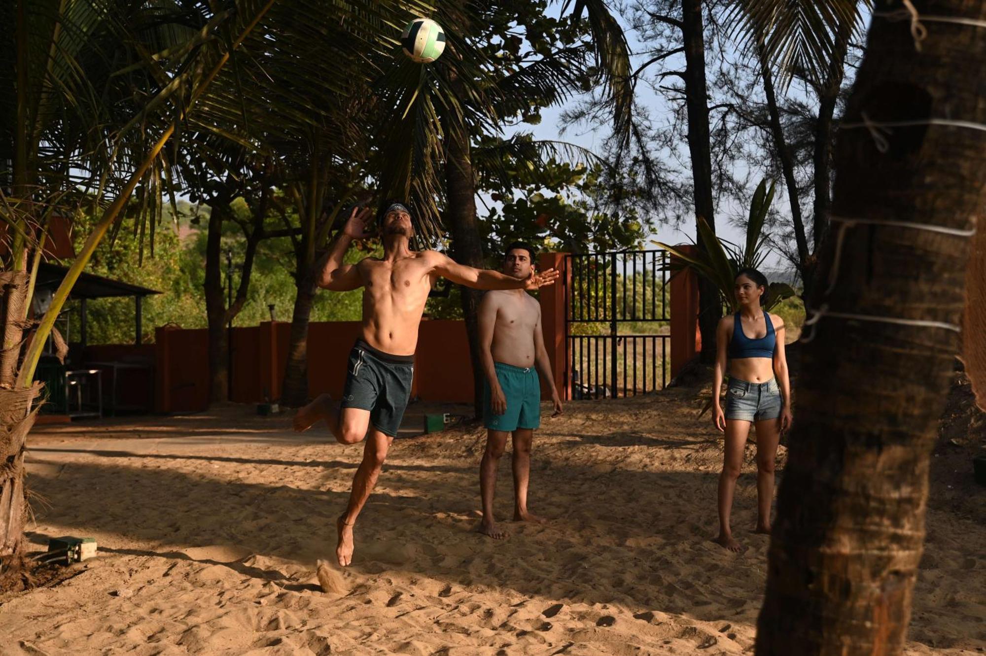 Mandrem Beach Resort, A Member Of Radisson Individuals Retreat Bagian luar foto