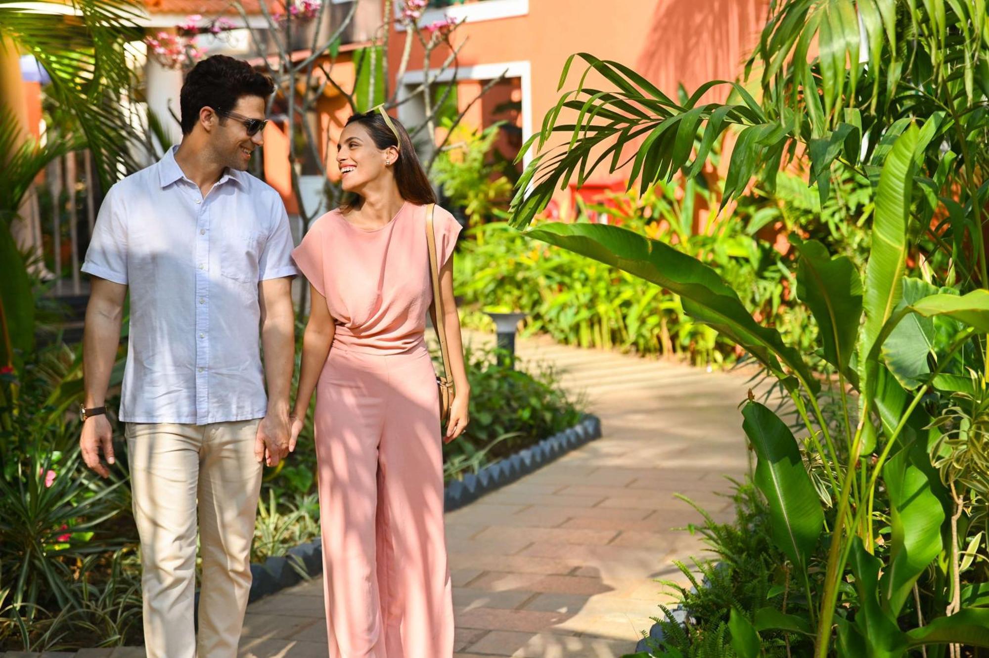 Mandrem Beach Resort, A Member Of Radisson Individuals Retreat Bagian luar foto