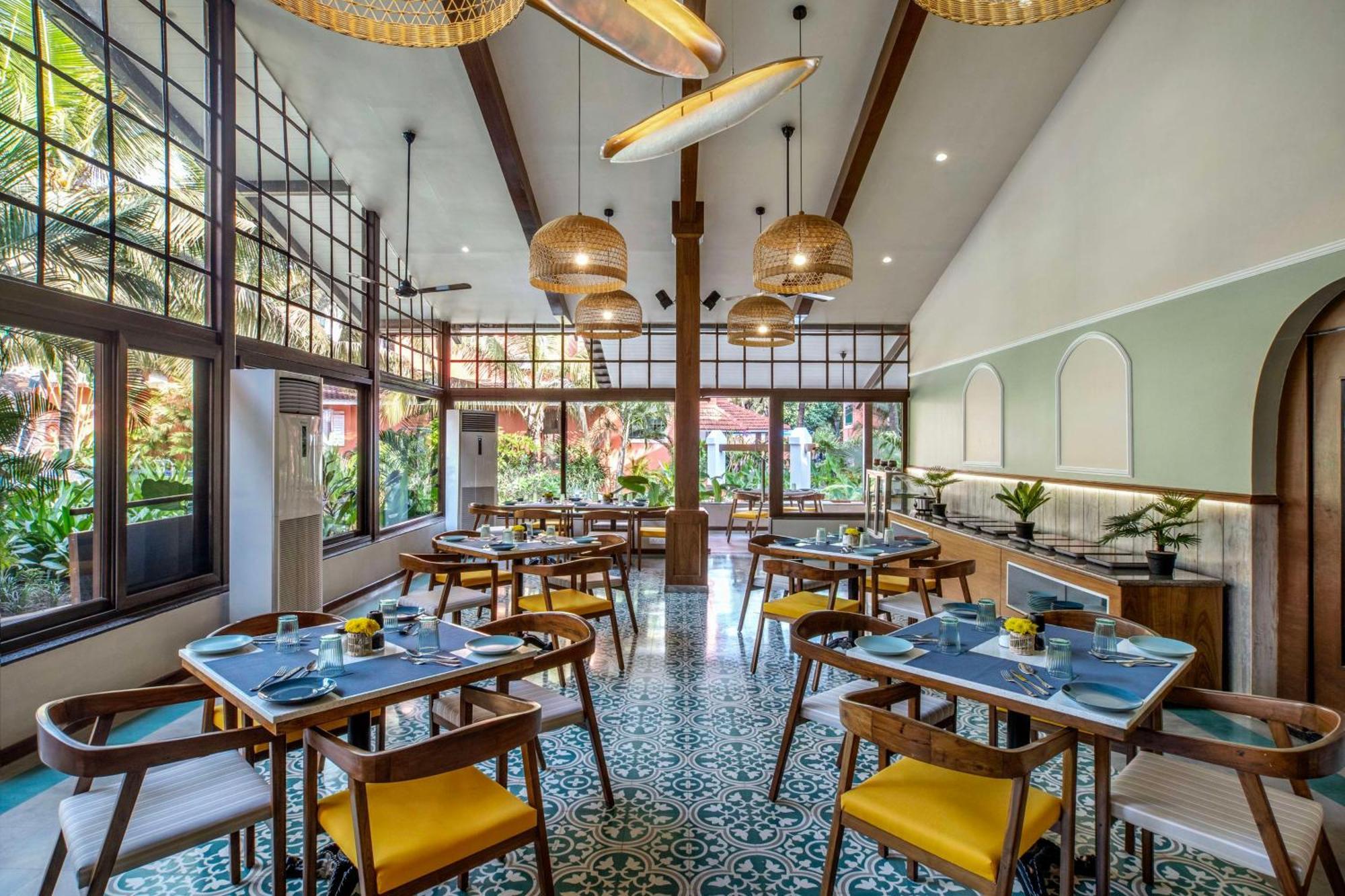 Mandrem Beach Resort, A Member Of Radisson Individuals Retreat Bagian luar foto