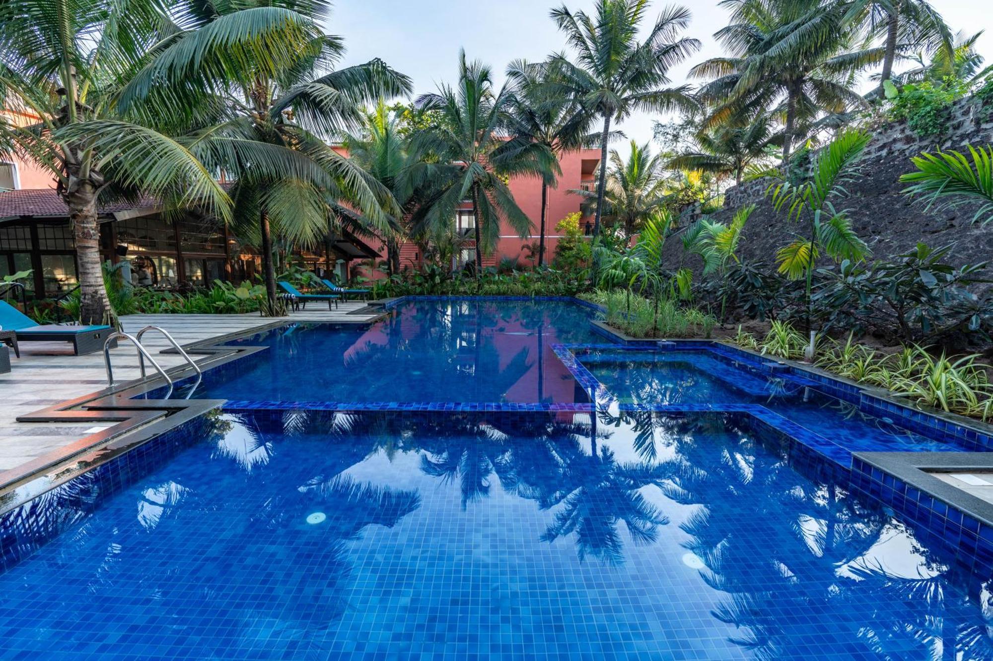Mandrem Beach Resort, A Member Of Radisson Individuals Retreat Bagian luar foto