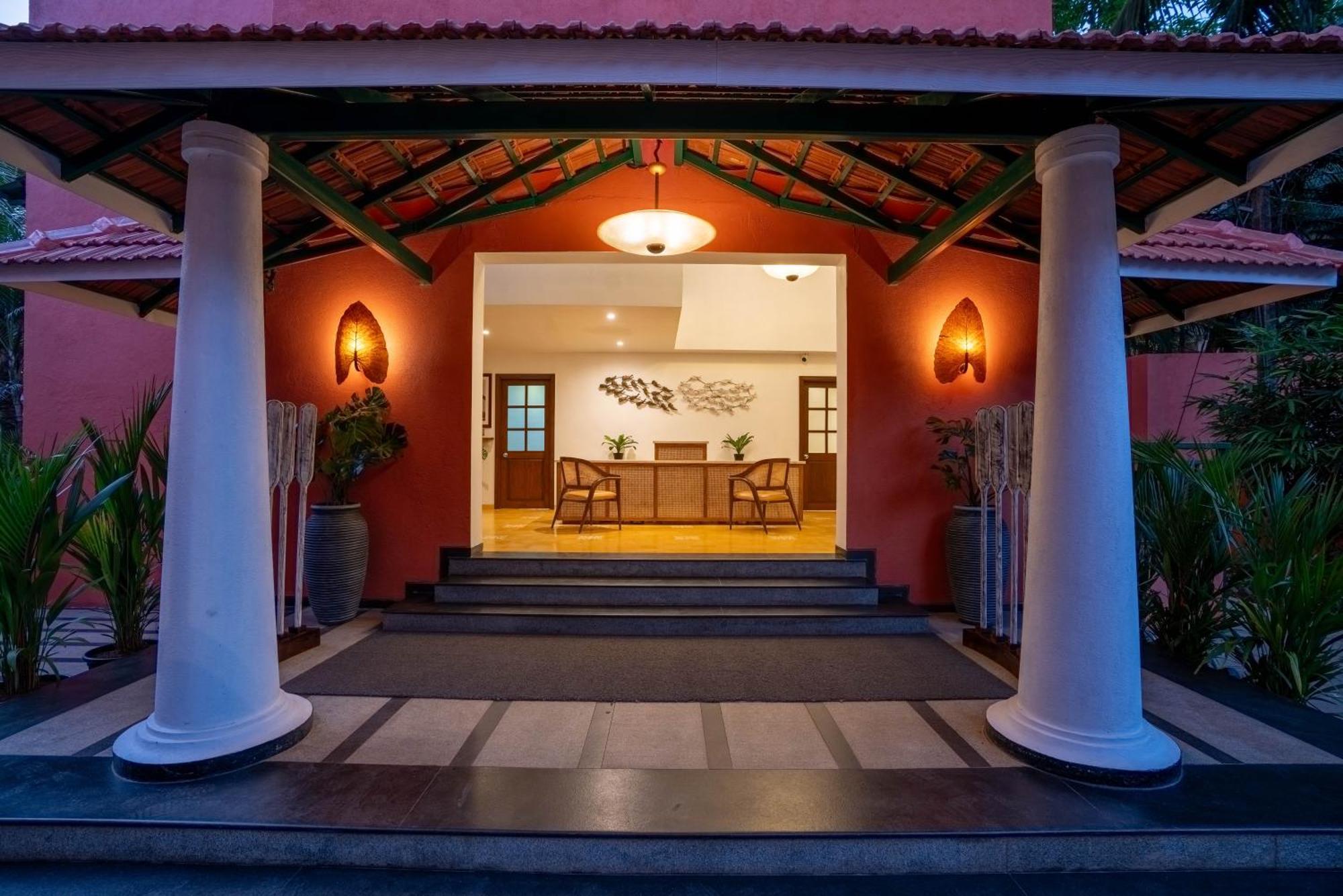 Mandrem Beach Resort, A Member Of Radisson Individuals Retreat Bagian luar foto