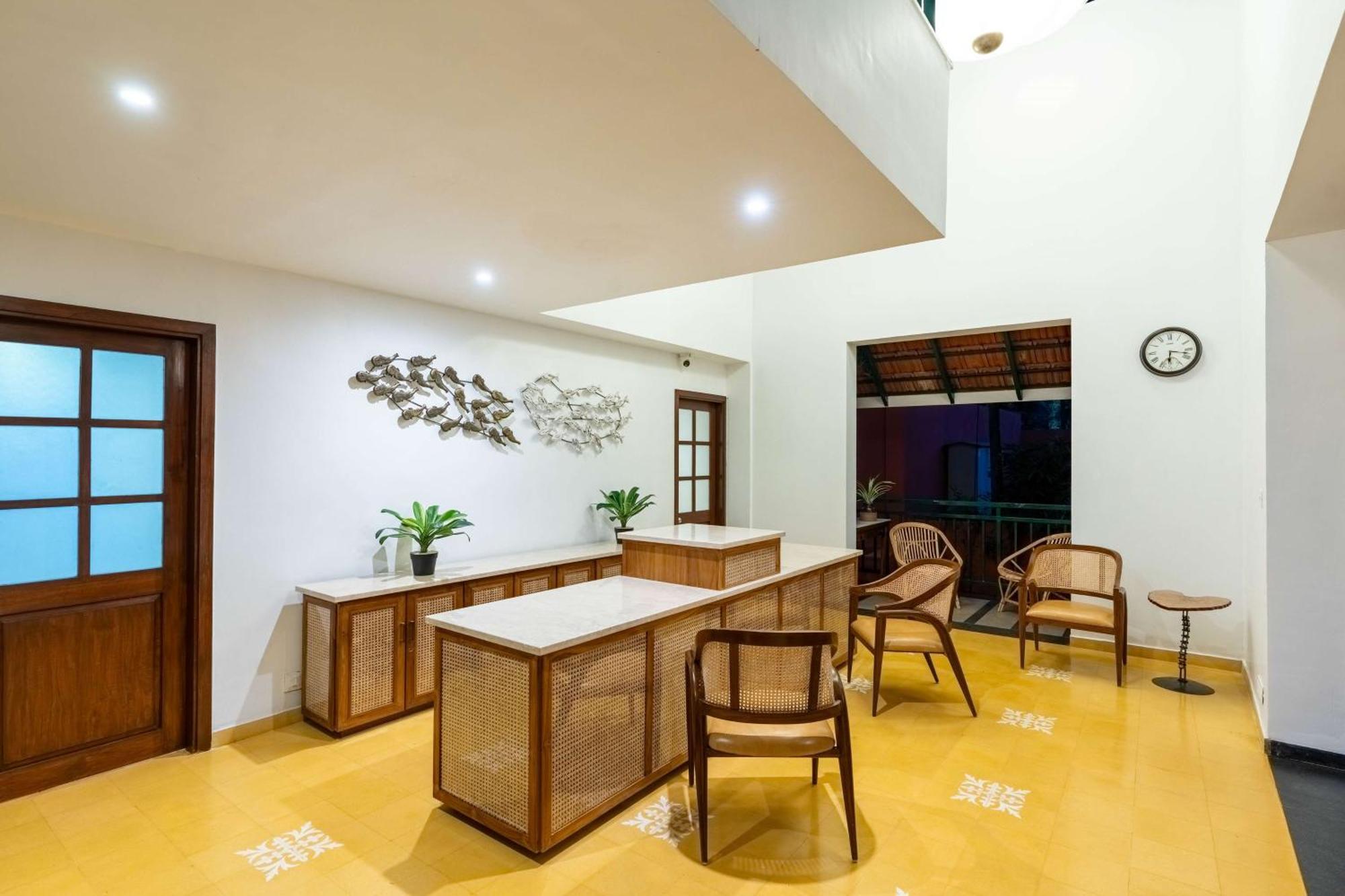 Mandrem Beach Resort, A Member Of Radisson Individuals Retreat Bagian luar foto